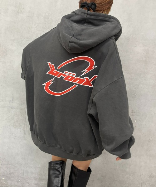 WHO'S WHO gallery 「WHO'S gallery」 ジップアップパーカー