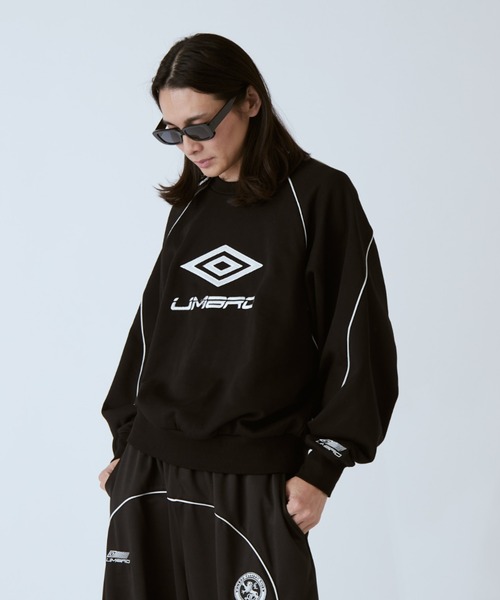 トレーナー スウェット 「UMBRO×Lui's」パイピングロゴスウェット メンズ レディースの画像