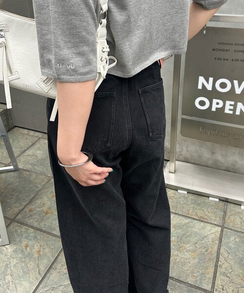 新品未使用タグ付き★mystic ウェーブデニム　ブラック mystic（ミスティック） デニムパンツ - ブラック レディース