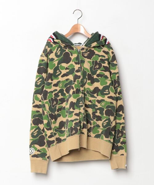 A BATHING APE（アベイシングエイプ） カモフラージュ柄 シャーク