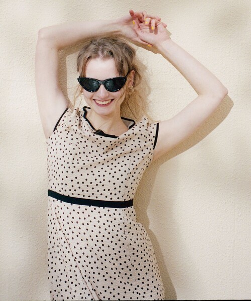 美品　TOCCA トッカ　ＣＡＲＡＭＥＬＬＡドレス　ワンピース　ベージュ系　2 TOCCA（トッカ） ワンピース 【再入荷！】CARAMELLA DRESS ドレス