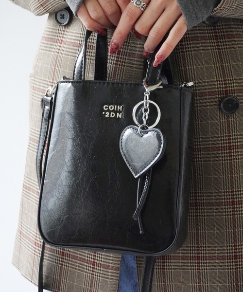 Port（ポート） ショルダーバッグ バッグ 「 」 チャーム付き 2WAY