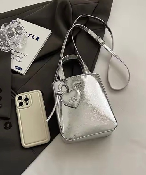 Port（ポート） ショルダーバッグ バッグ 「 」 チャーム付き 2WAY