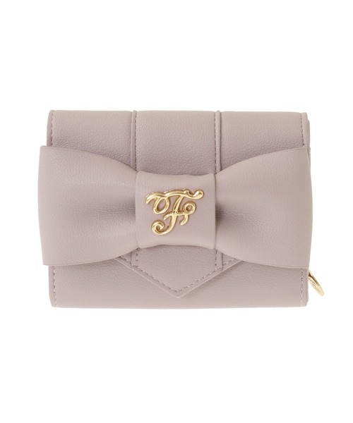 ⭐️新品・未使用⭐️Maison de FLEUR 三つ折り財布　リボンゴールド金具 Maison de FLEUR（メゾンドフルール）の「F三つ折りウォレット