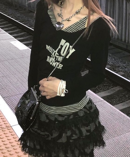 lilful tシャツ Y2K ボーダーキャミ フェイクレイヤードロンT 