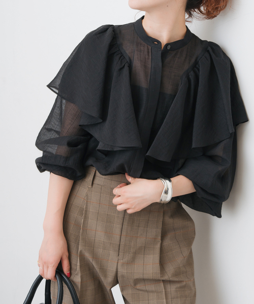 Spick and Spanシアーフリルカラーブラウス　ブラック Spick & Span（スピックアンドスパン）の「シアーフリルカラー