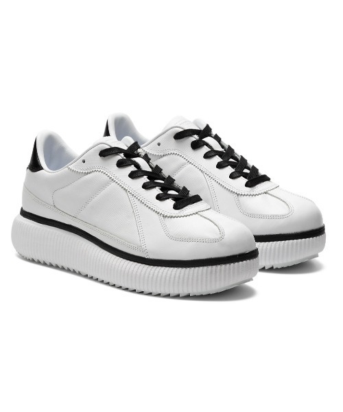 Onitsuka Tiger ホワイトスニーカー Onitsuka Tiger 「Onitsuka Tiger」 ローカットスニーカー 24