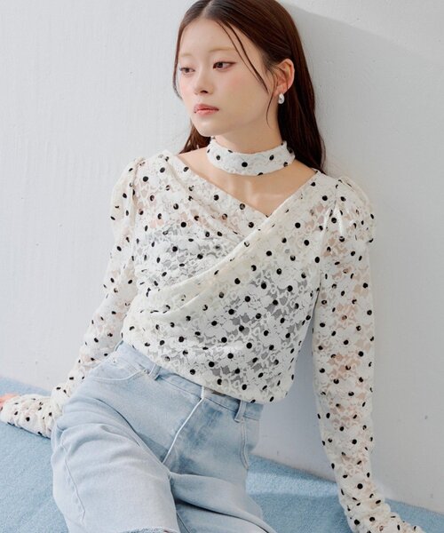 salon by chico チョーカー付きフロッキードットレーストップス Chico（チコ） tシャツ 「SALON by Chico」チョーカー付きフロッキー
