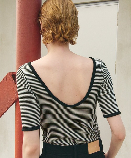 OUR WACOAL tシャツ カップ付きバックオープンTシャツ 5分袖