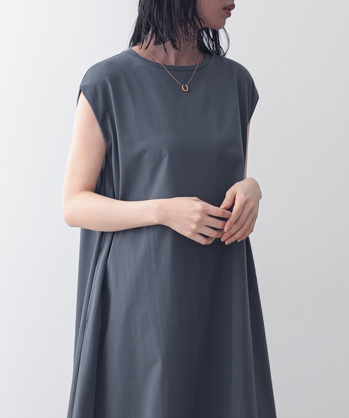 新品未使用タグ付き定価59400TOCCA ノースリーブひざ丈ワンピース 6 新品未使用タグ付き定価59400TOCCA ノースリーブひざ丈