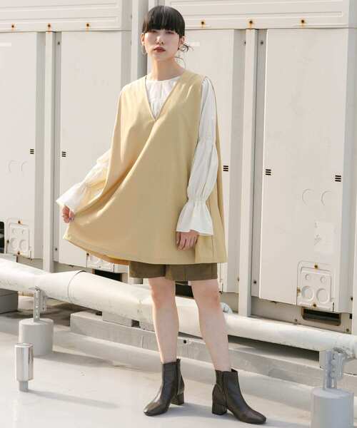 【関税込み】The Garment ベージュ ホルター ミニワンピース KBF ワンピース ショルダータックミニワンピース : ZOZOTOWN