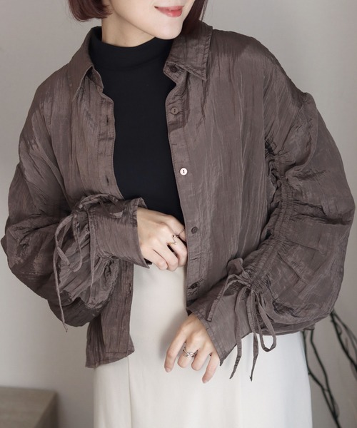 ブラウス シャツ 微光沢シボありバルーンスリーブ袖シャーリングリボン