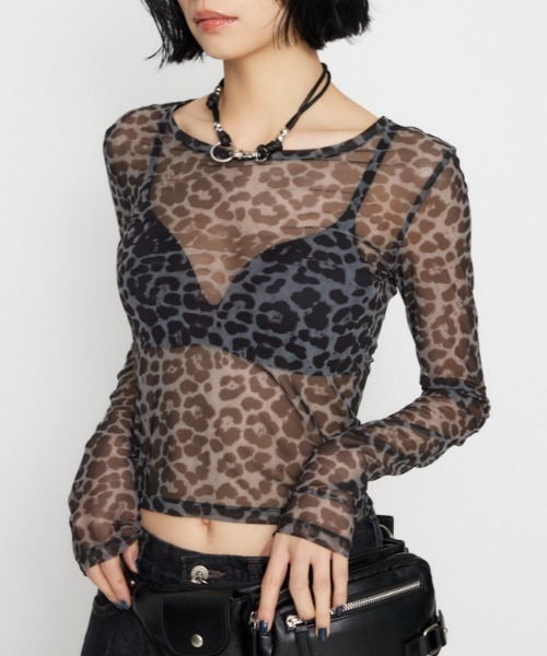 ⭐️LAGUA GEM⭐️ラグアジェムレオパード柄 Vネック 半袖Tシャツ LAGUA GEM（ラグアジェム）の「LEOPARD LACE トップス（Tシャツ