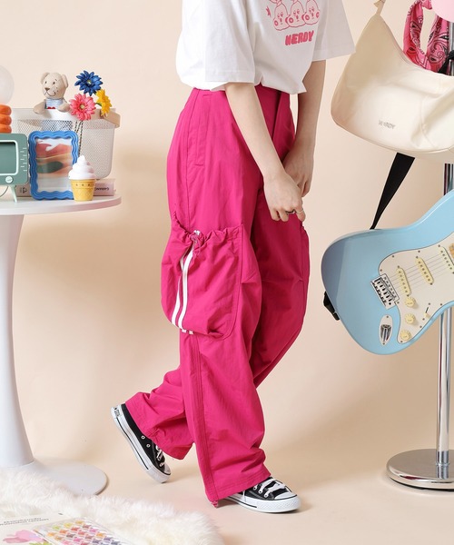 新品未使用タグ付きNERDYパラシュートカーゴパンツ【S】 NERDY パンツ パラシュートカーゴパンツ レディース : ZOZOTOWN
