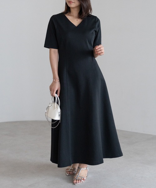 STRETA ワンピース 「骨格ストレートさん向け」Vネックポンチ