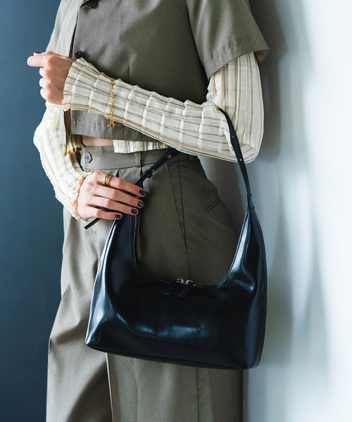 LA MARGE ショルダーバッグ バッグ 「本革」 ハーフムーン ショルダー