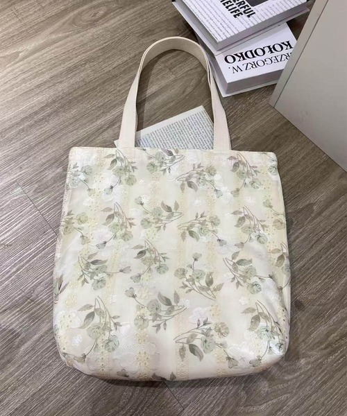 aimoha（アイモハ） トートバッグ フラワープリント レース刺繍