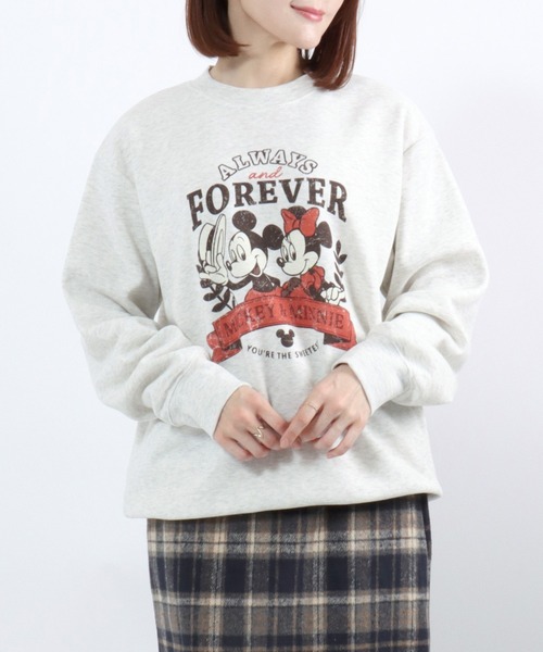 【美品】Disney スピリットジャーニー　袖花柄刺繍 長袖ベロアトレーナー Disney（ディズニー） トレーナー スウェット レディース メンズ
