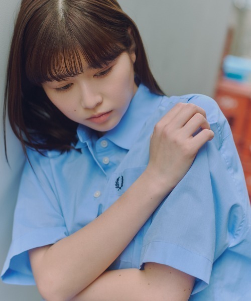 ブラウス シャツ 「FRED PERRY/フレッドペリー」 別注 ワンポイントロゴ刺繍 シアーシャツ「追加」 レディースの画像