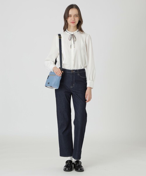 BLUE LABEL CRESTBRIDGE（ブルーレーベルクレストブリッジ