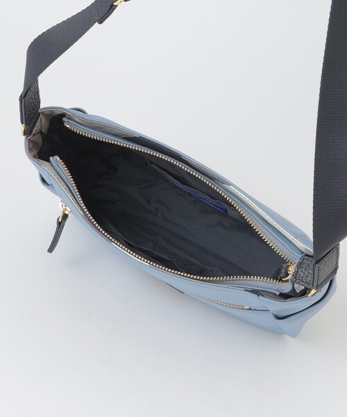 BLUELABEL ミニショルダーバッグ BLUE LABEL CRESTBRIDGE（ブルーレーベルクレストブリッジ