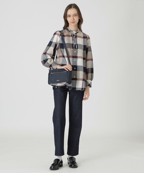 BLUE LABEL CRESTBRIDGE（ブルーレーベルクレストブリッジ