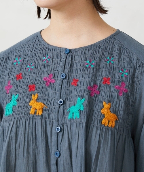 Jocomomola（ホコモモラ） ブラウス シャツ Baile animal アニマル刺繍