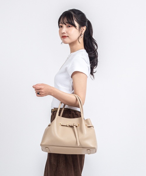 トートバッグ 「VIOLAd'ORO/ヴィオラドーロ」ベルトトート　2WAY 肩掛け　Mサイズ レディース メンズの画像