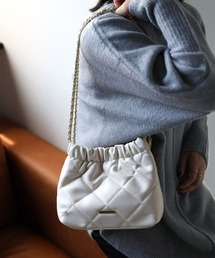 ap retro ショルダーバッグ バッグ チャーム付キルティング