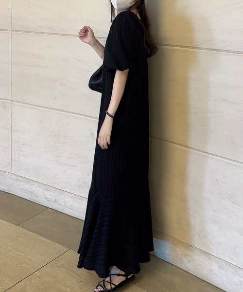 専用♪ラッシュドマーメイドワンピース未使用 襟付きラッフルコンビマーメイドワンピース/MM547406 – MISCH