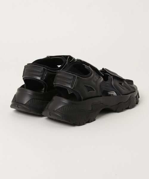 アディダス STELLASPORT ブラックサンダル adidas by Stella McCartney 「adidas McCartney」 サンダル
