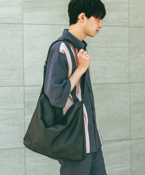 ショルダーバッグ フェイクレザーミドルショルダーバッグ2 / 289917 メンズ | LAKOLE