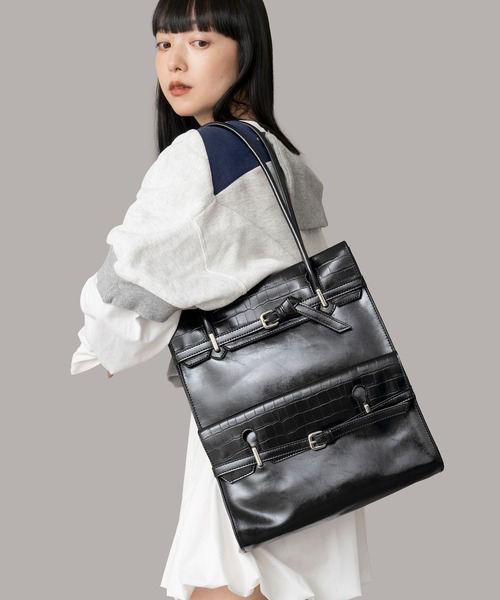 Casselini（キャセリーニ） トートバッグ Wフラップベルトバッグ