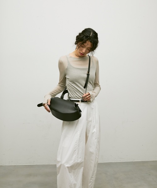 新品未使用　Ameri ♡UND 2WAY ROUND BAG♡ Ameri（アメリ）の「UND 2WAY ROUND BAG（ハンドバッグ）」 - WEAR