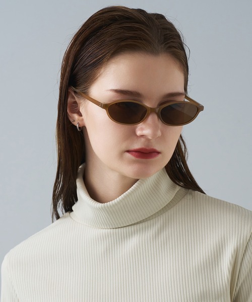 「NUEF 」 サングラス FREE ブラック レディース_画像3