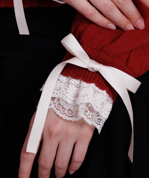 axes femme POETIQUE カーディガン 袖口レース衿付きニット