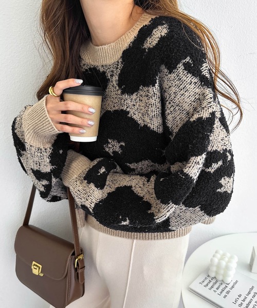 andme（アンドミー） ニット セーター 花柄ジャガードクロップド丈