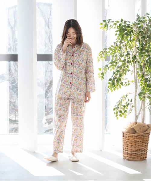 【新品】リバティ LIBERTY fabric　タナローンパジャマ（M)№ｃ23 LIBERTY. パジャマ ルームウェア 「LIBERTY」タナローンプリント