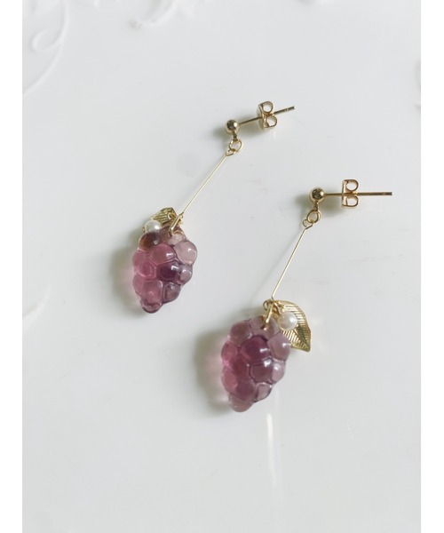 TONE（トネ） ピアス 「Hi-na」揺れるブドウチェコガラスビーズ ピアス