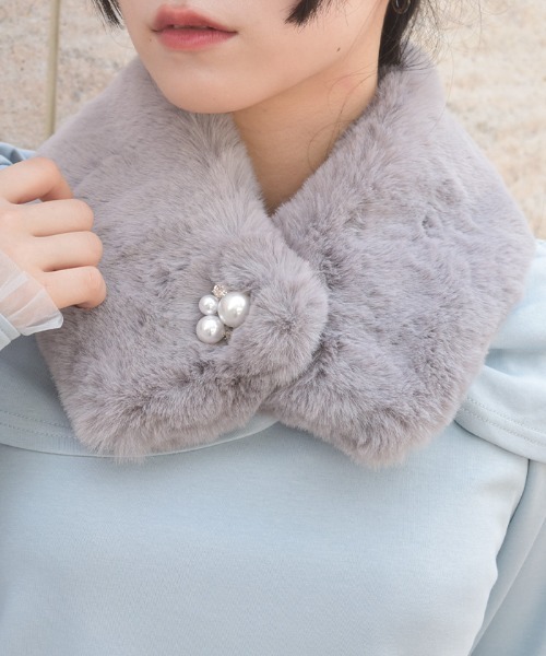 axes femme（アクシーズ ファム） マフラー ストール パール付