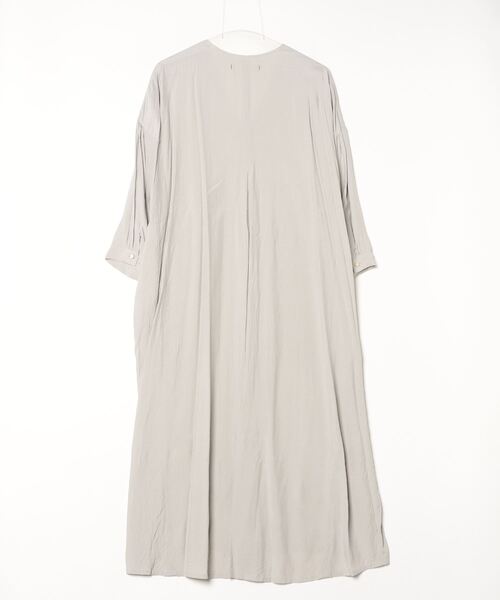 suzuki takayuki（スズキタカユキ） ワンピース v-neck dress