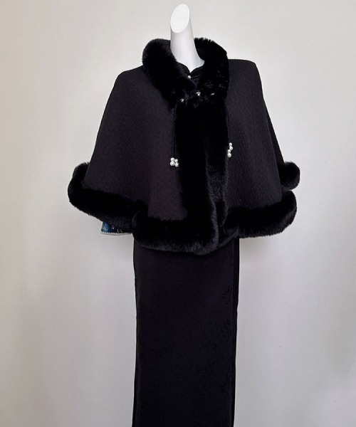 gossip!ロサンゼルス ポンチョ 「Y2Kガーリー」レトロファー付き