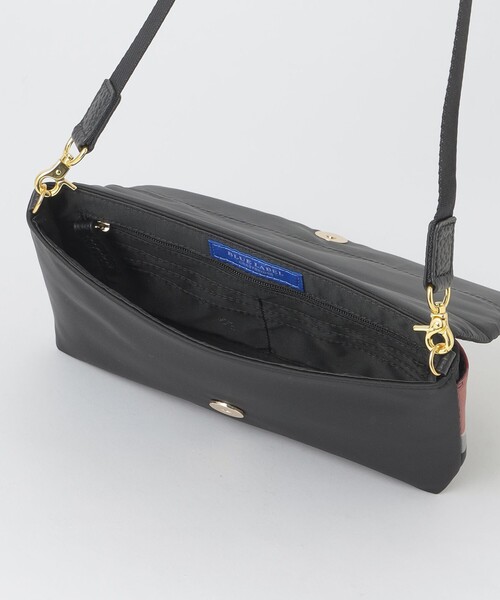 BLUE LABEL CRESTBRIDGE 黒 レザーショルダーバッグ セール】 エンボスチェックスクウェアショルダーバッグ （ショルダー