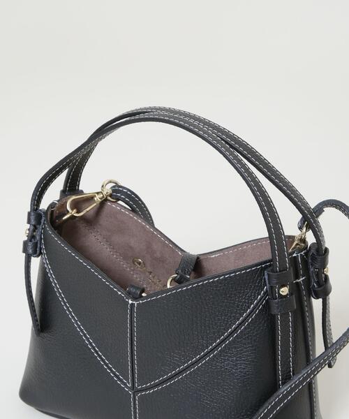 ショルダーバッグ バッグ AULENTTI/レザーステッチショルダーバッグ レディースの画像