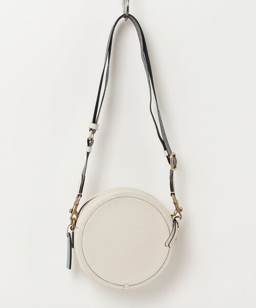 「COACH」 ショルダーバッグ フリ- ホワイト系その他 レディースの画像
