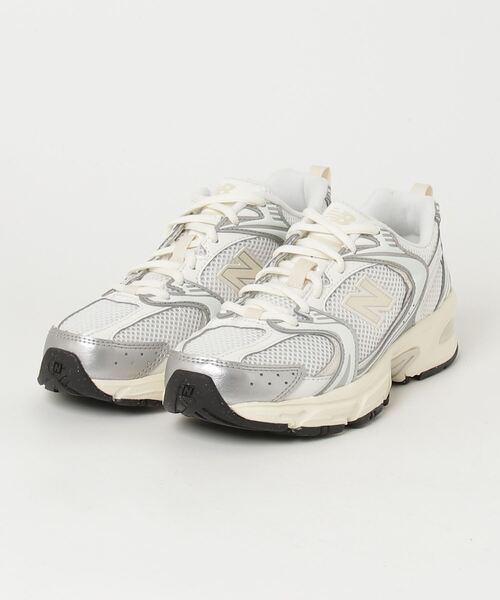「New Balance」 ローカットスニーカー 23.0cm シルバー系その他 メンズの画像