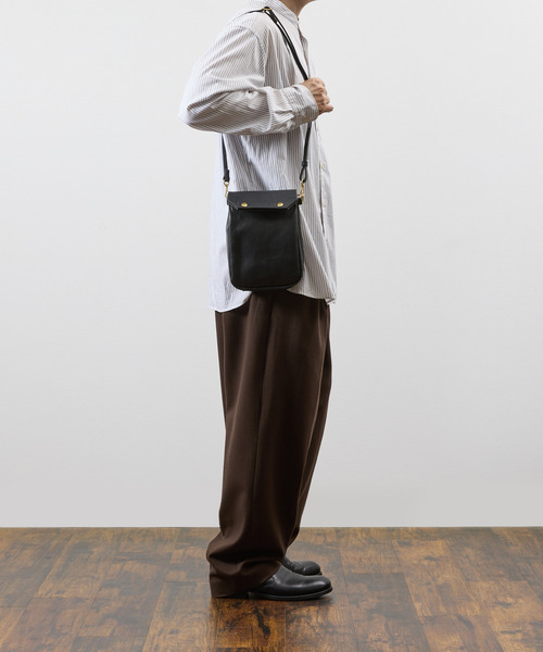 美品 SLOW バックル ショルダーバッグ ブラック 牛革 レザー SLOW ショルダーバッグ メンズ レディース : ZOZOTOWN Yahoo!店 - 通販