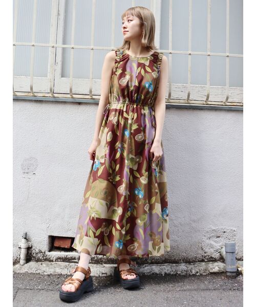 ワンピース フルーツパターンロングワンピース Zozotown Paypayモール店 通販 Paypayモール