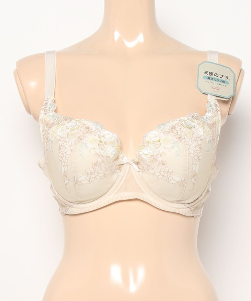 Triumph ブラジャー 天使のブラ(R) 魔法のハリ感556 ブラジャー「D，E