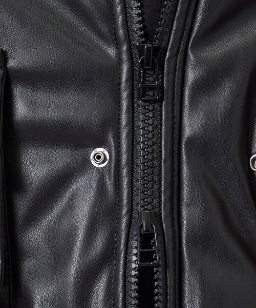 ベスト ジレ 「BASICKS/ベイシックス」Patted Faux Leather Vest メンズの画像